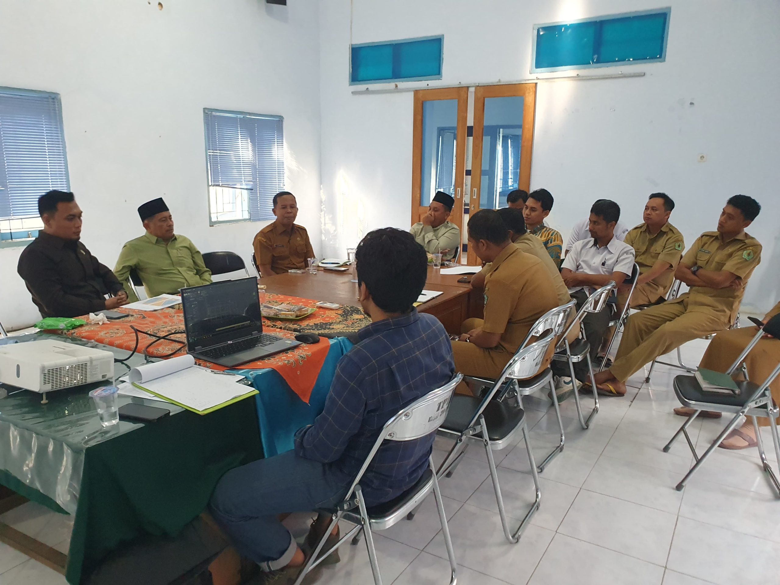 penyusunan dokumen perencanaan pekerjaan pembangunan kolam pembenihan ikan air tawar - Dinas Perikanan Pamekasan
