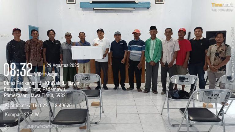 serah terima Box sterofoam - dinas perikanan kabupaten pamekasan