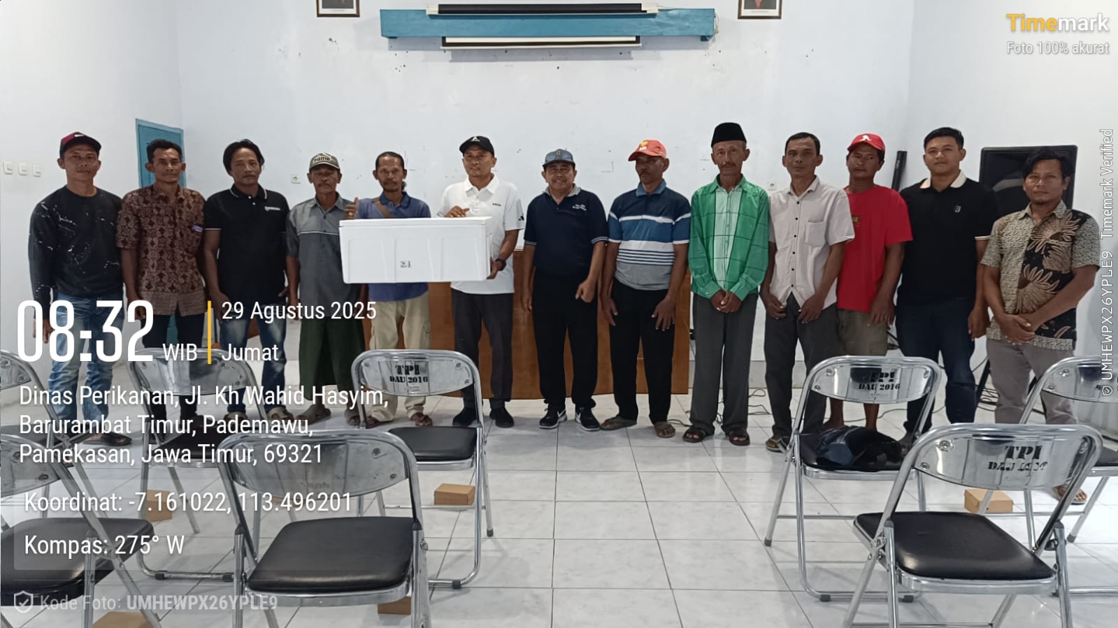 serah terima Box sterofoam - dinas perikanan kabupaten pamekasan