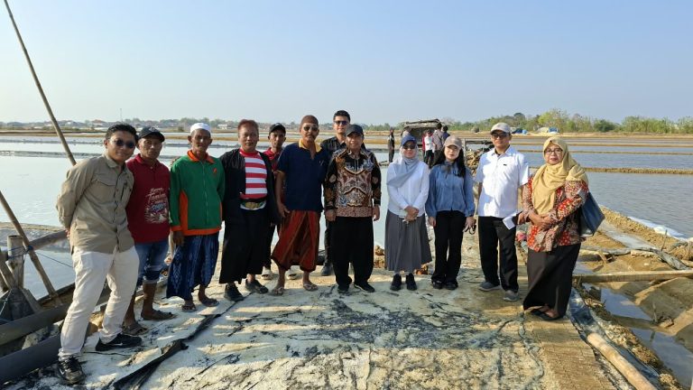 Sentra Industri Garam desa Majungan - Dinas Perikanan Pamekasan